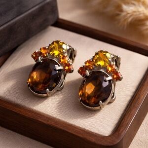 Vintage Amber -glass clip on earings!